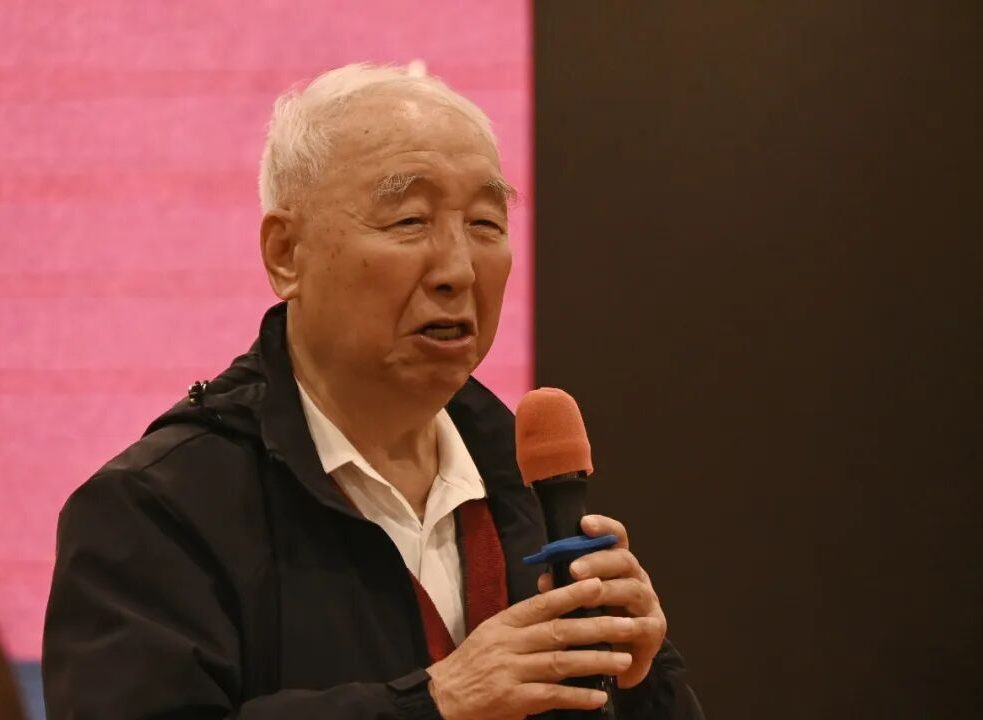 不负使命谋转型，躬耕不辍书华章–访著名音乐家刘森